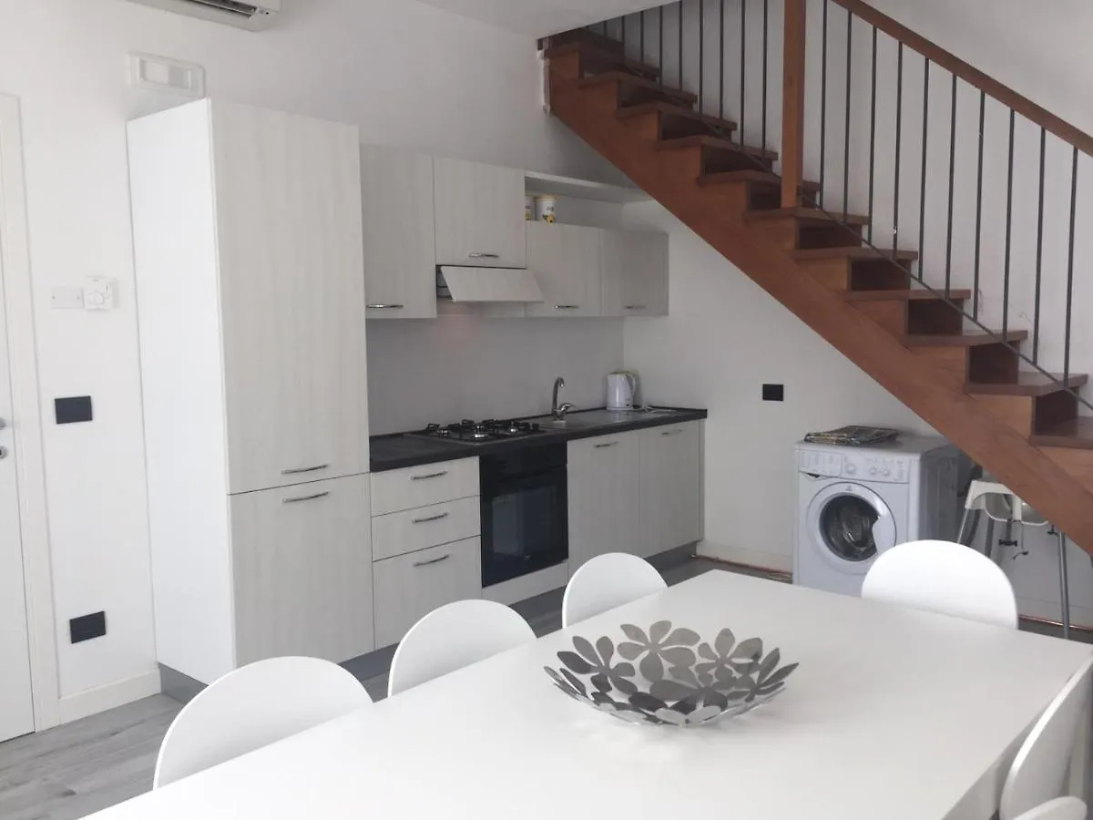 Ferienwohnung PeschieraView DUPLEX x8 Peschiera del Garda